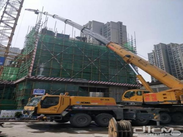 博爱县吊车出租电话_8到500吨吊车出租